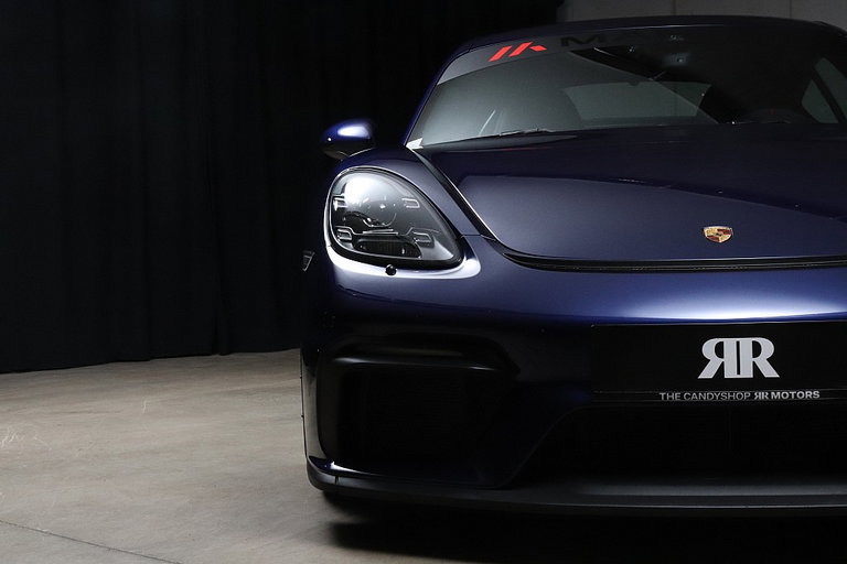 Porsche 718 Cayman GT4