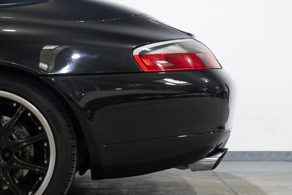 Porsche 996 Carrera 4