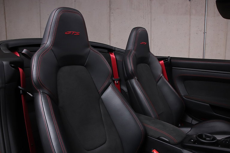 Porsche 992 Carrera GTS