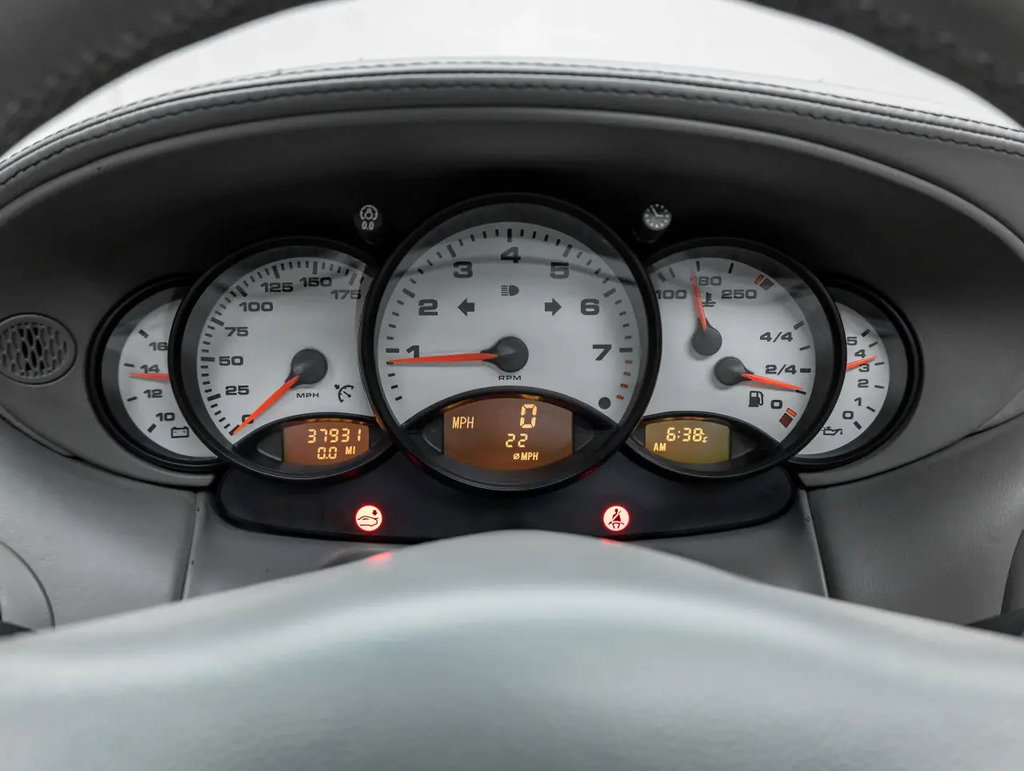 Porsche 996 Carrera 4