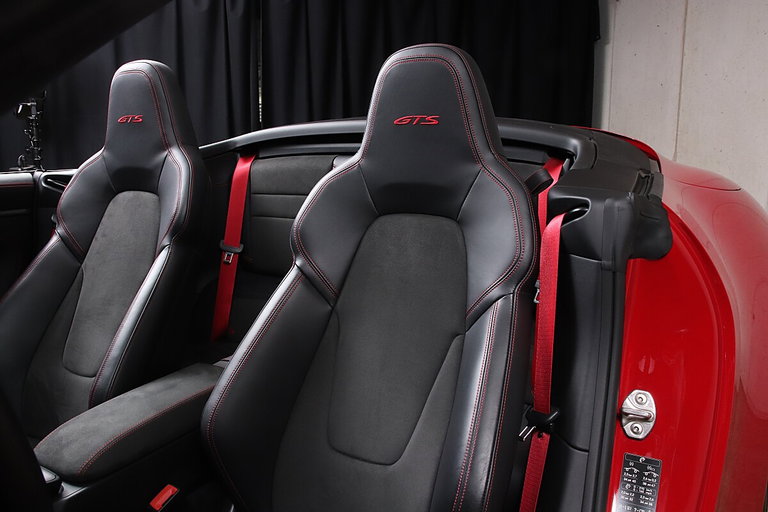 Porsche 992 Carrera GTS