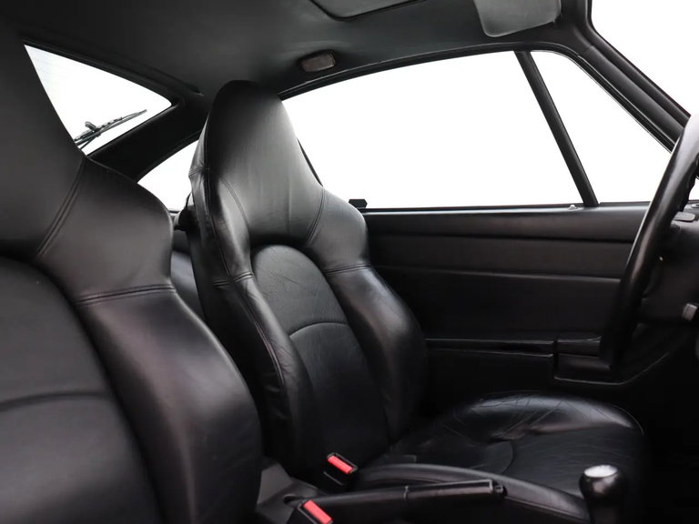 Porsche 993 Carrera 4S