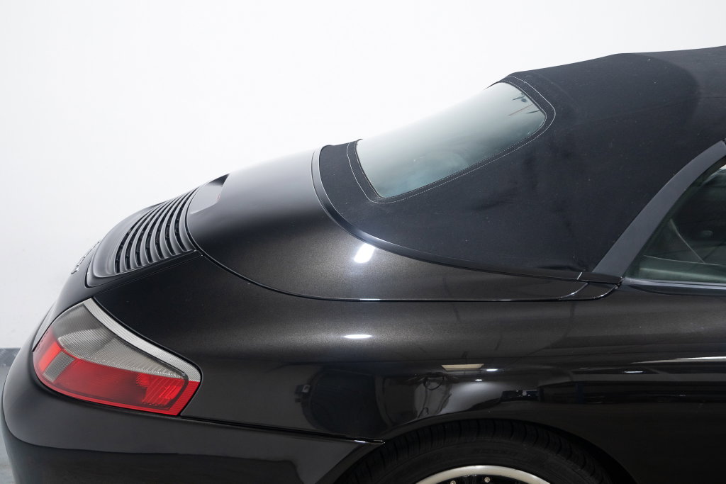 Porsche 996 Carrera 4
