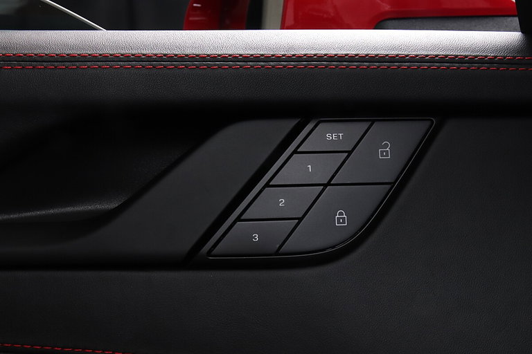 Porsche 992 Carrera GTS