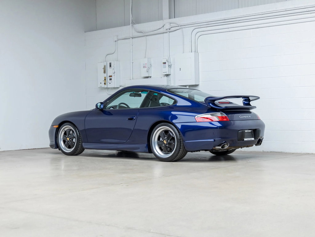 Porsche 996 Carrera 4