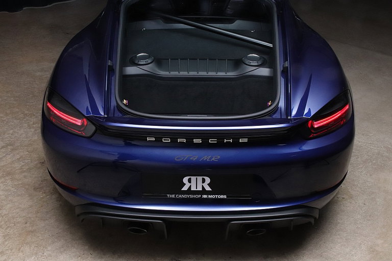 Porsche 718 Cayman GT4