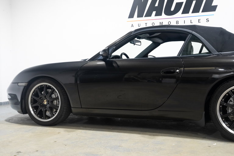 Porsche 996 Carrera 4