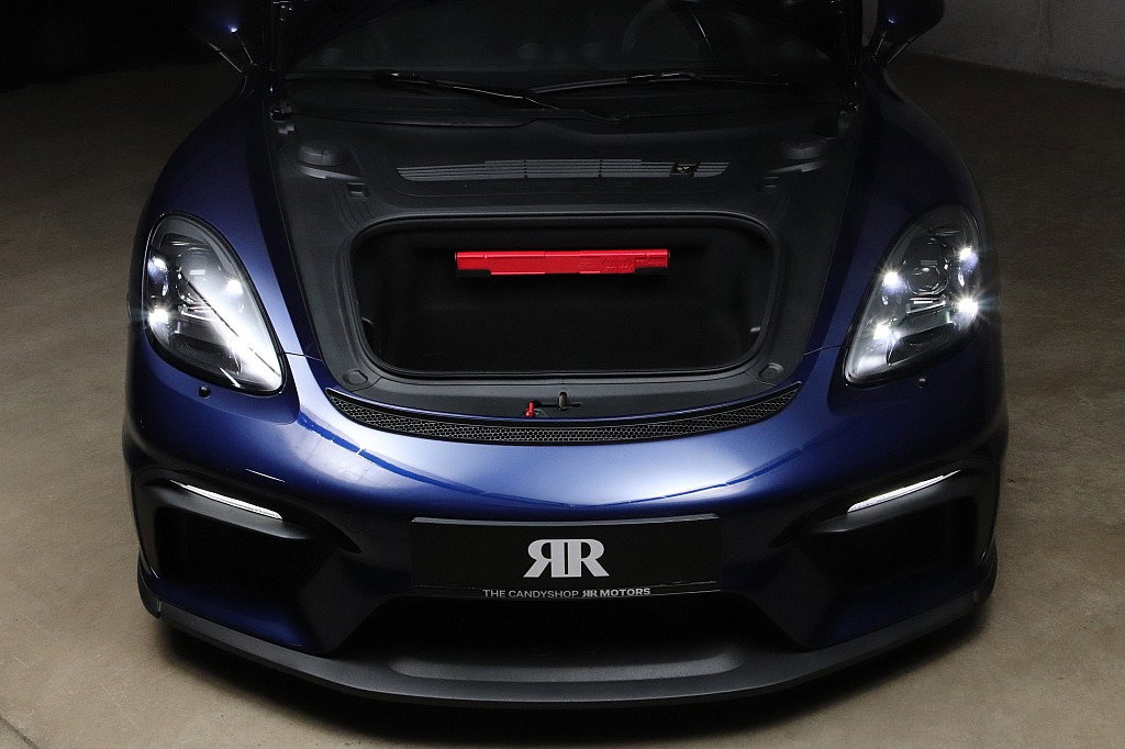 Porsche 718 Cayman GT4