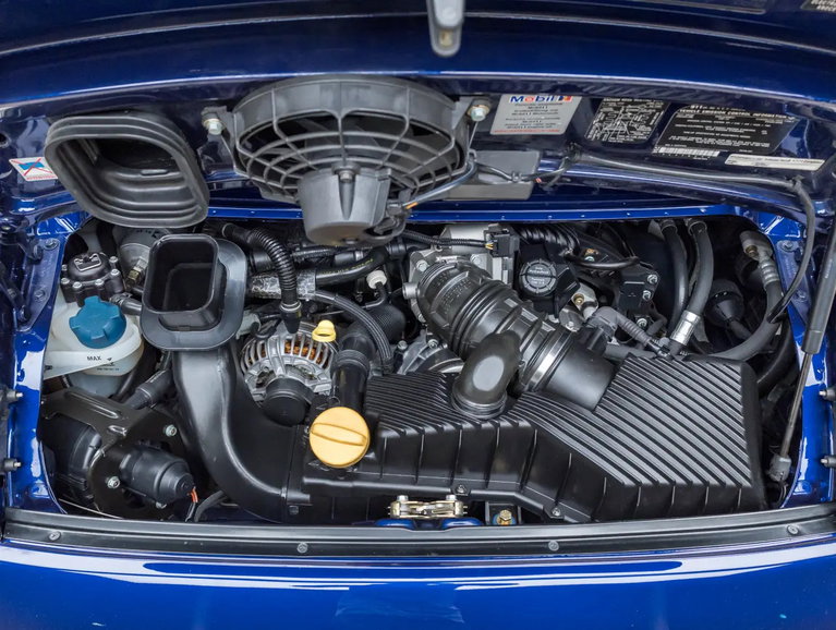 Porsche 996 Carrera 4