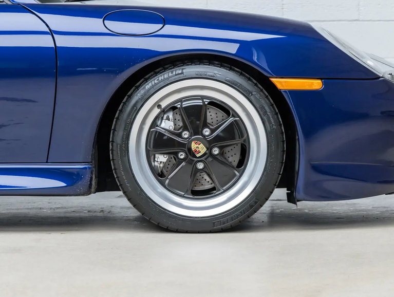 Porsche 996 Carrera 4