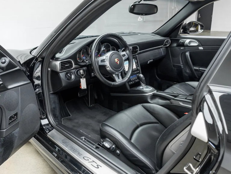 Porsche 997.2 Carrera GTS