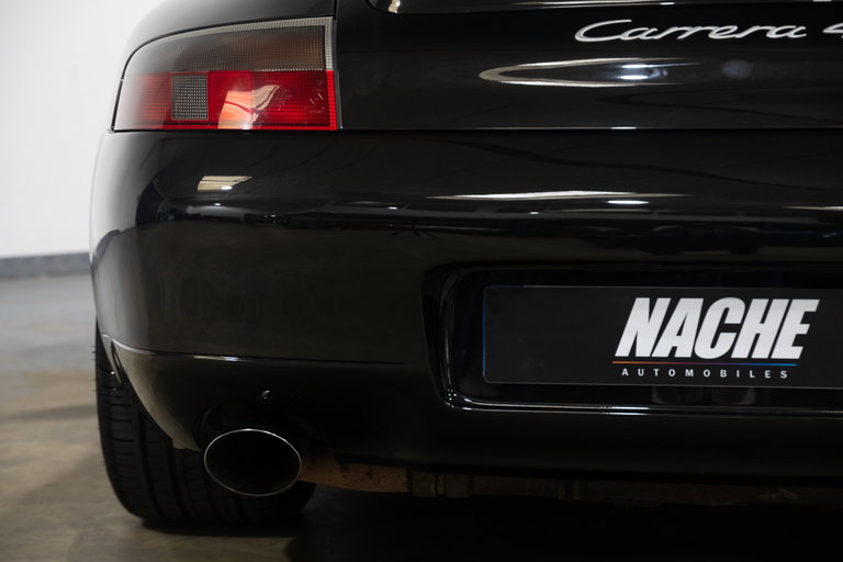 Porsche 996 Carrera 4