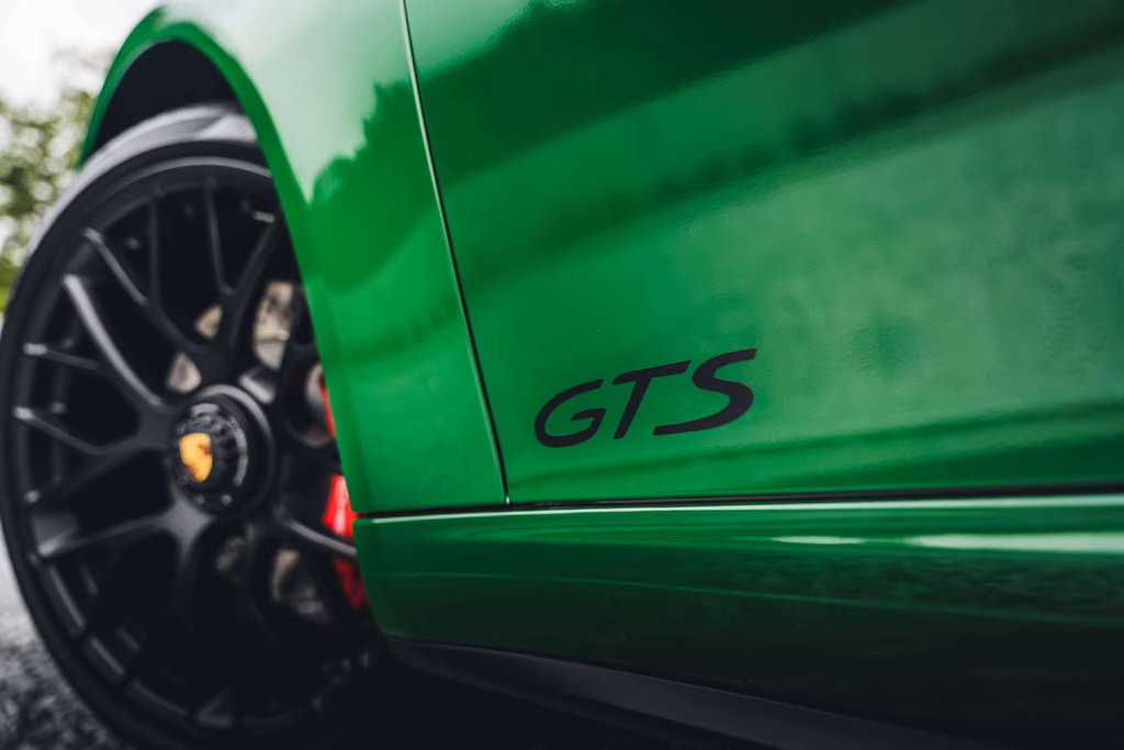 Porsche 991 Carrera 4 GTS