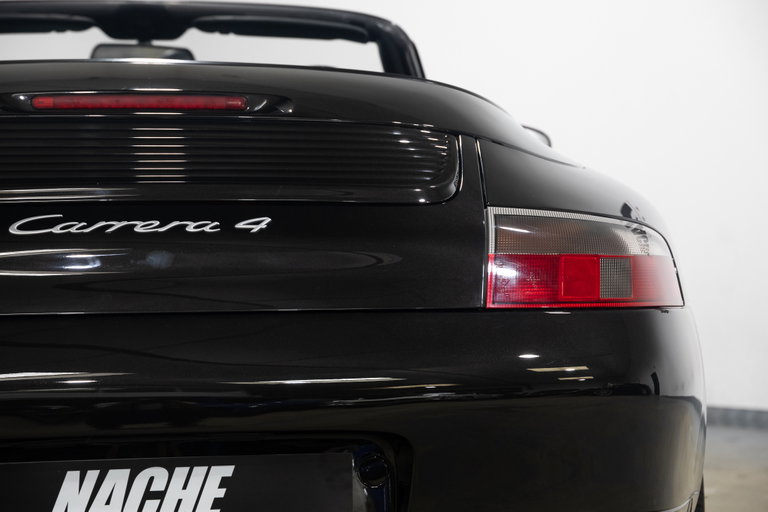 Porsche 996 Carrera 4