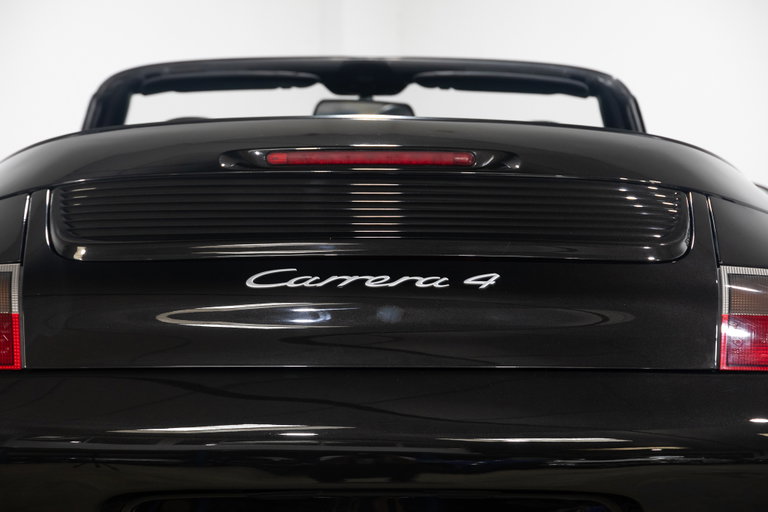 Porsche 996 Carrera 4