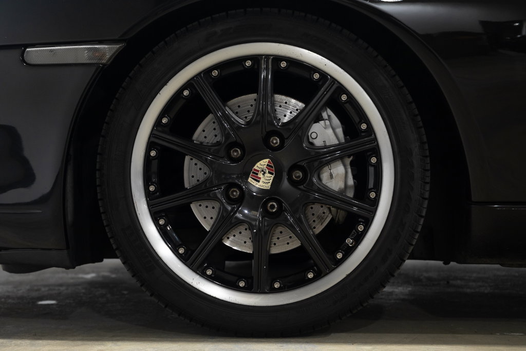 Porsche 996 Carrera 4
