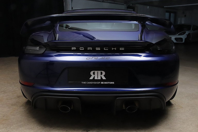 Porsche 718 Cayman GT4