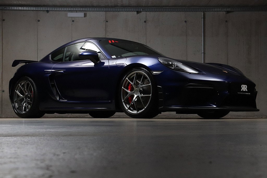 Porsche 718 Cayman GT4