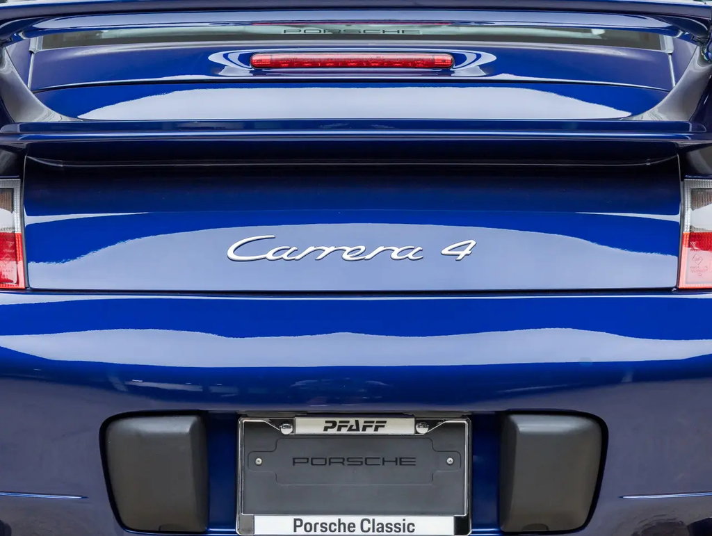 Porsche 996 Carrera 4