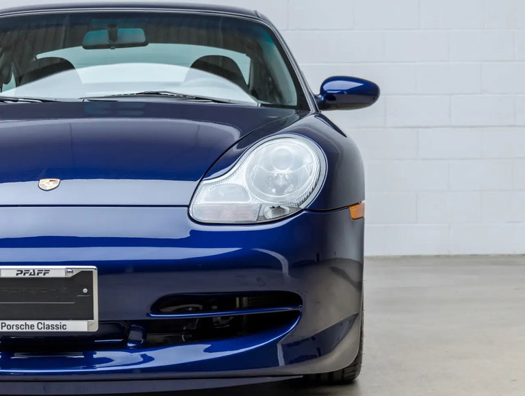 Porsche 996 Carrera 4