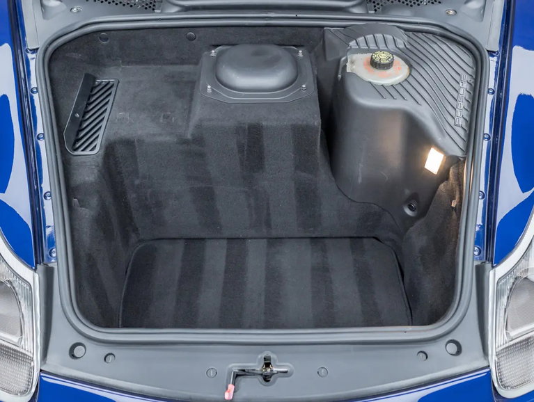 Porsche 996 Carrera 4