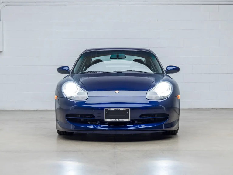 Porsche 996 Carrera 4