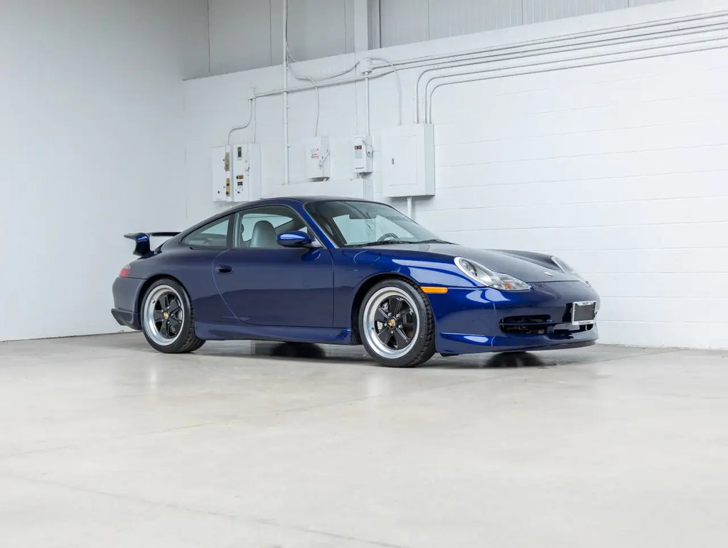 Porsche 996 Carrera 4