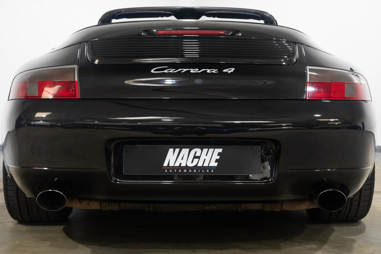 Porsche 996 Carrera 4
