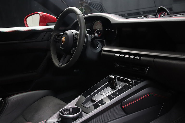 Porsche 992 Carrera GTS