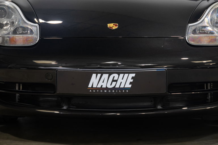 Porsche 996 Carrera 4