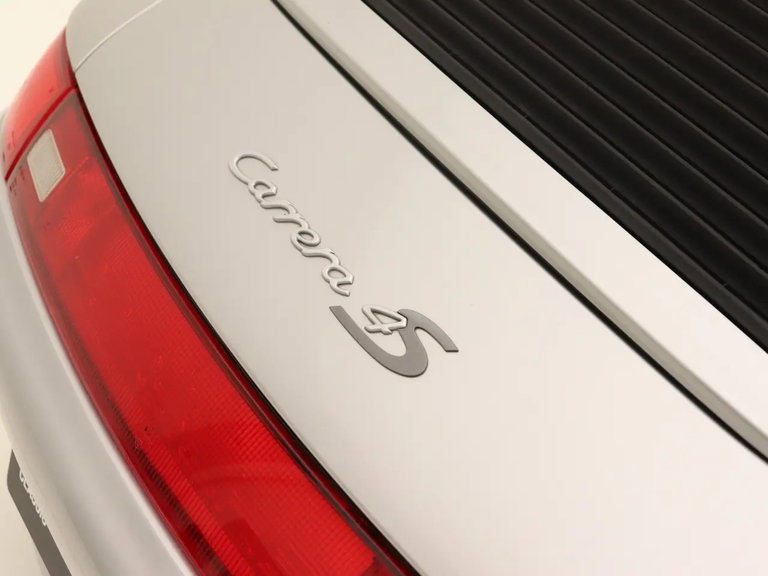 Porsche 993 Carrera 4S