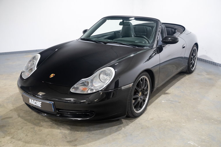 Porsche 996 Carrera 4