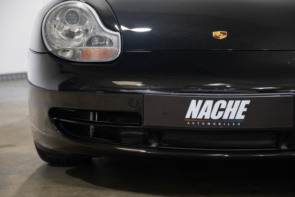 Porsche 996 Carrera 4