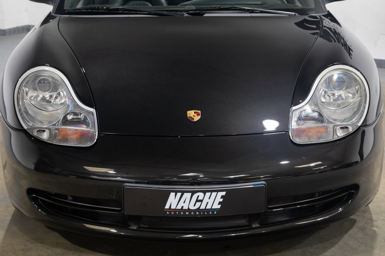 Porsche 996 Carrera 4