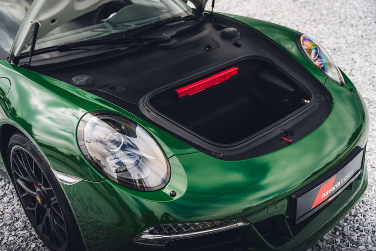 Porsche 991 Carrera 4 GTS