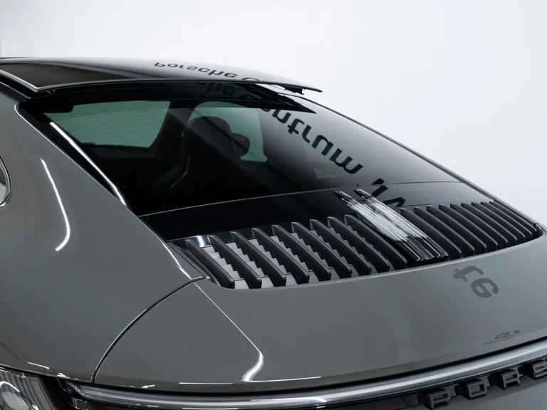 Porsche 992 Carrera 4 GTS