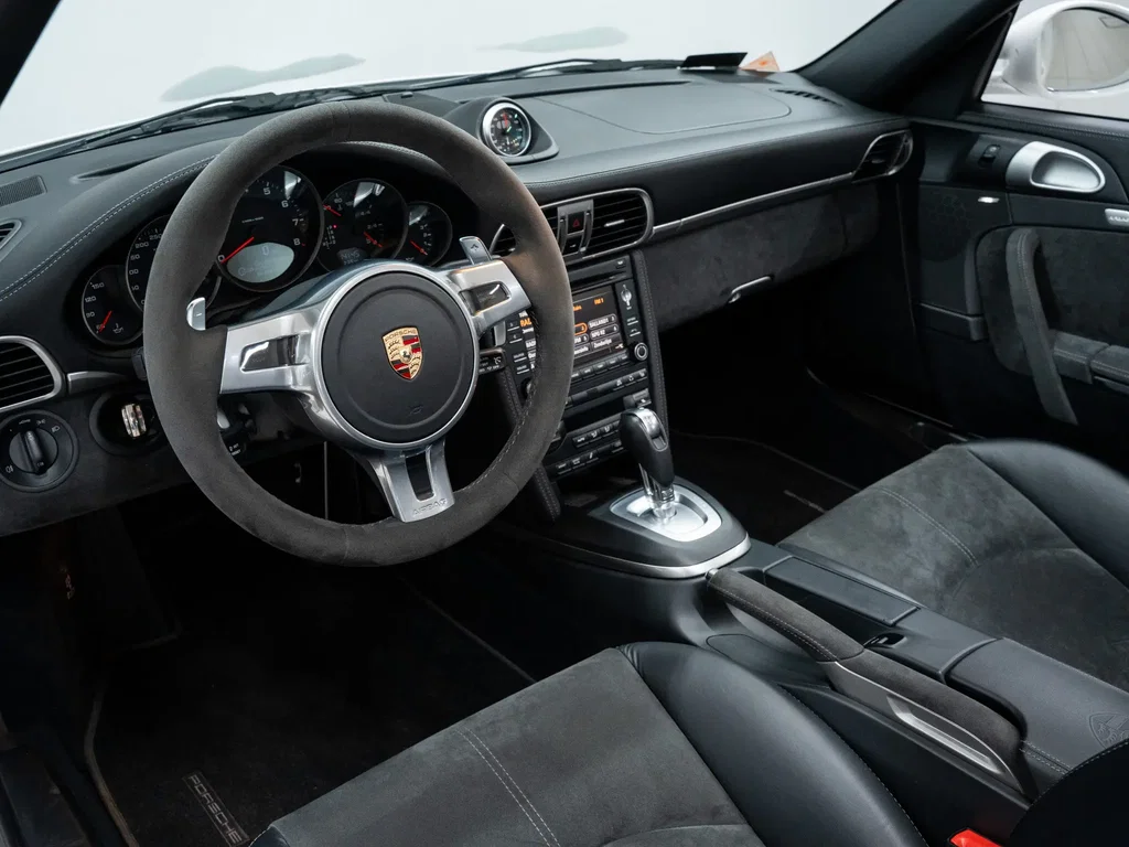 Porsche 997.2 Carrera GTS