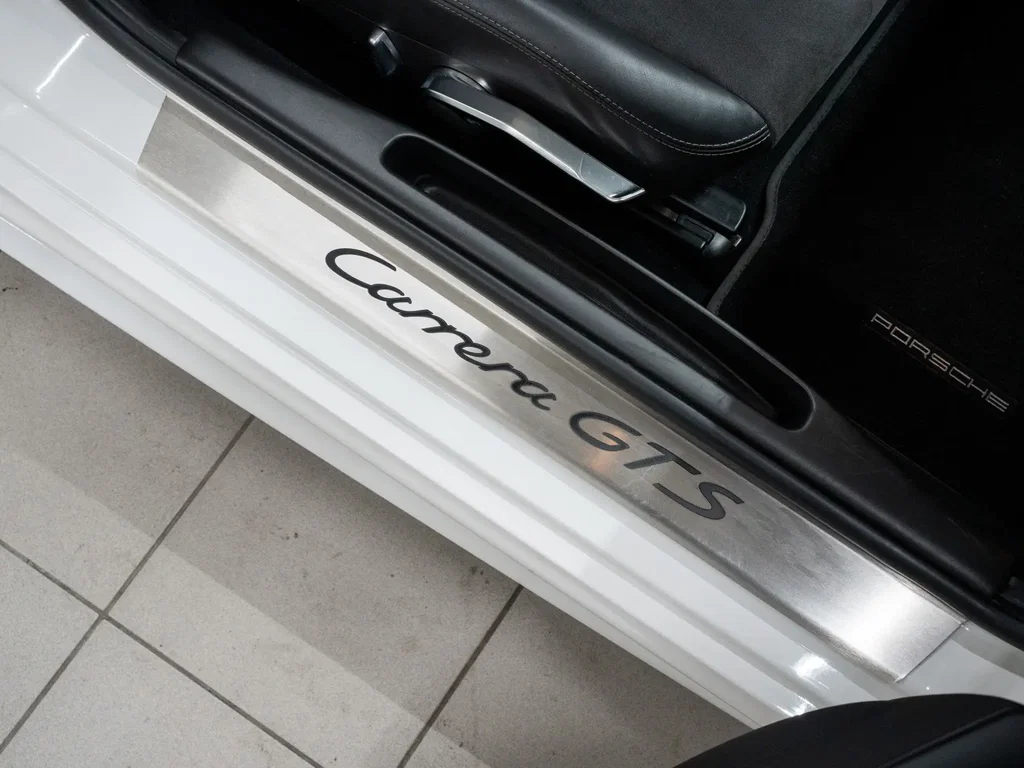 Porsche 997.2 Carrera GTS