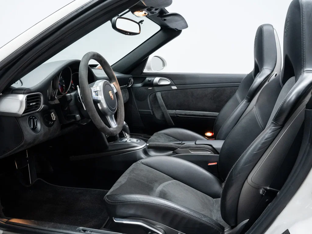 Porsche 997.2 Carrera GTS