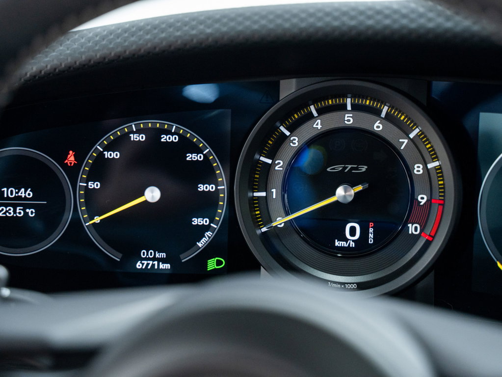 Porsche 992 GT3 Touring