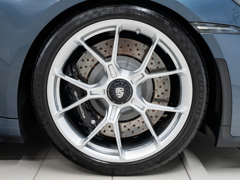 Porsche 992 GT3 Touring