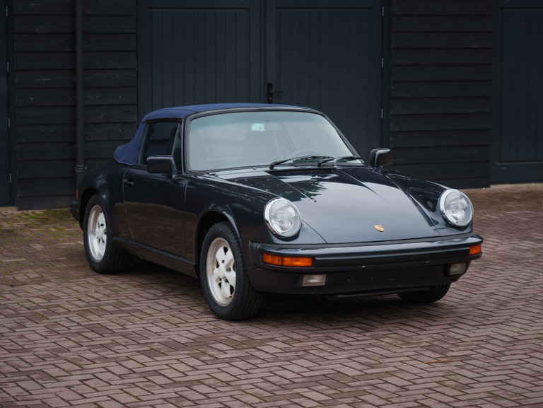 Porsche 911 Carrera 3.2 (US)