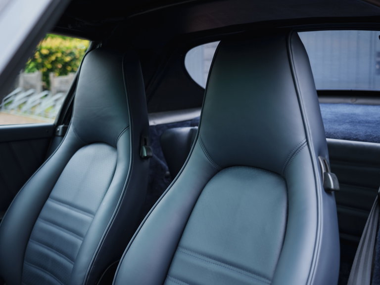 Porsche 911 Carrera 3.2 (US)