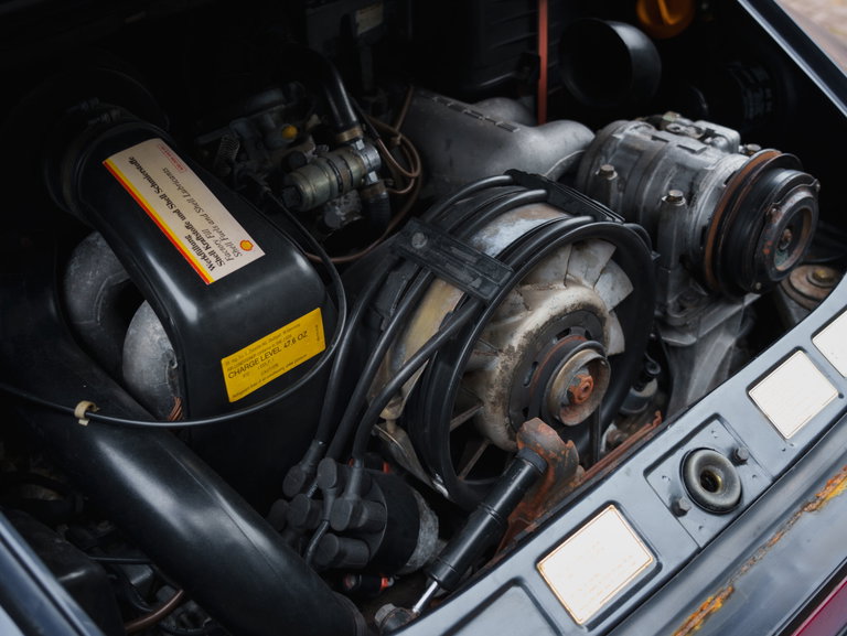 Porsche 911 Carrera 3.2 (US)