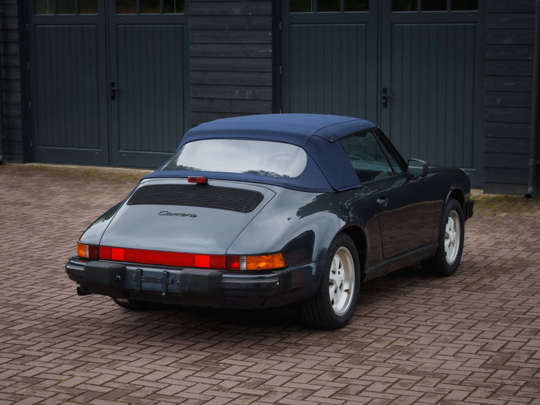 Porsche 911 Carrera 3.2 (US)