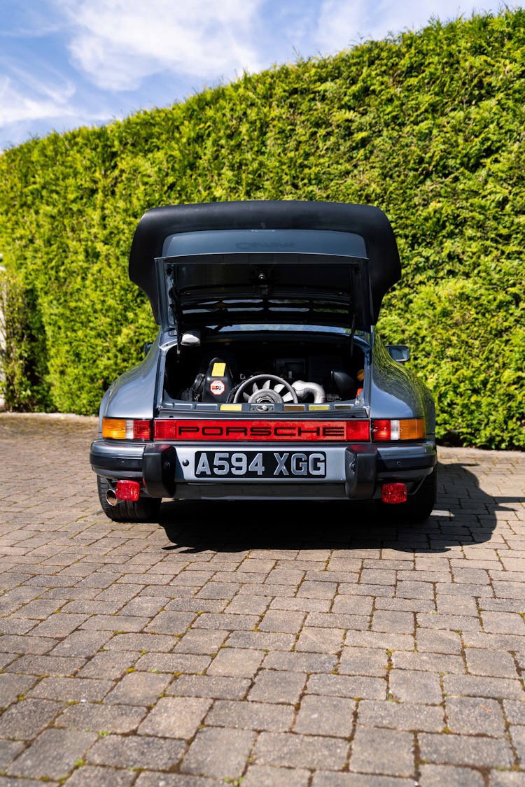Porsche 911 Carrera 3.2