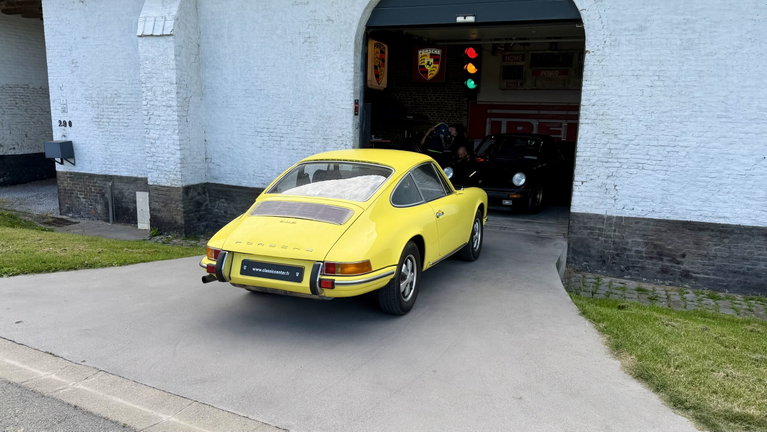 Porsche 911 T
