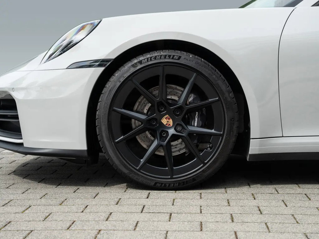 Porsche 992.2 Carrera