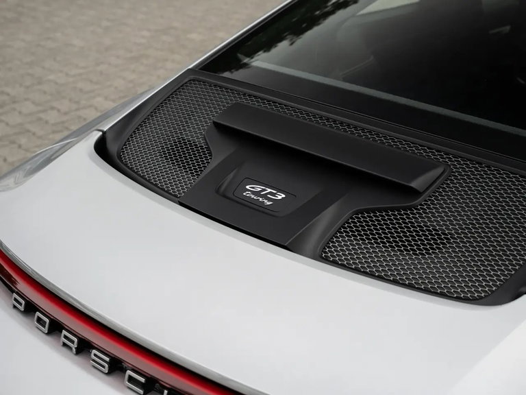 Porsche 992 GT3 Touring