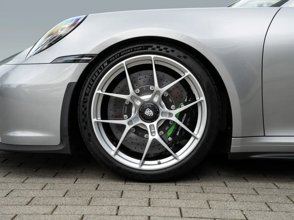 Porsche 992 GT3 Touring